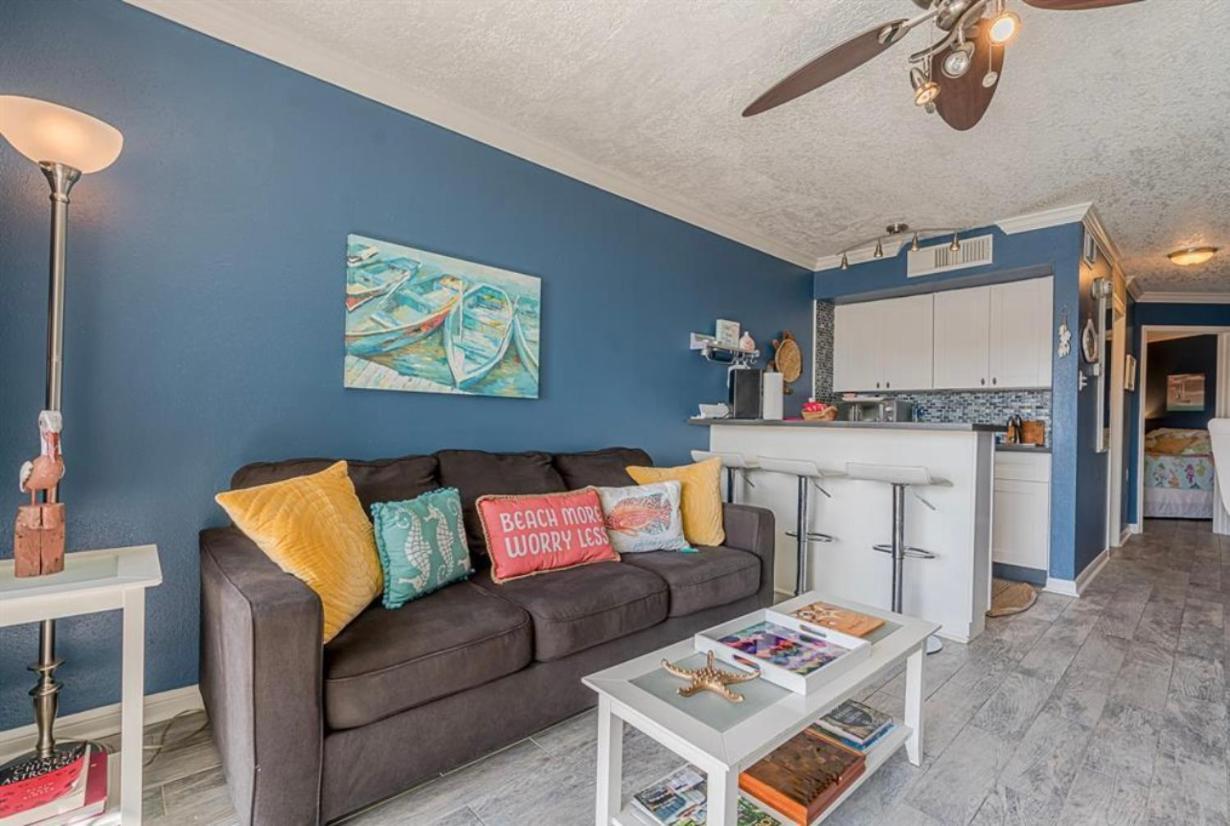 Beach Escape - Top Floor Ocean Views - Heated Pool - Seawall Blvd Галвестън Екстериор снимка