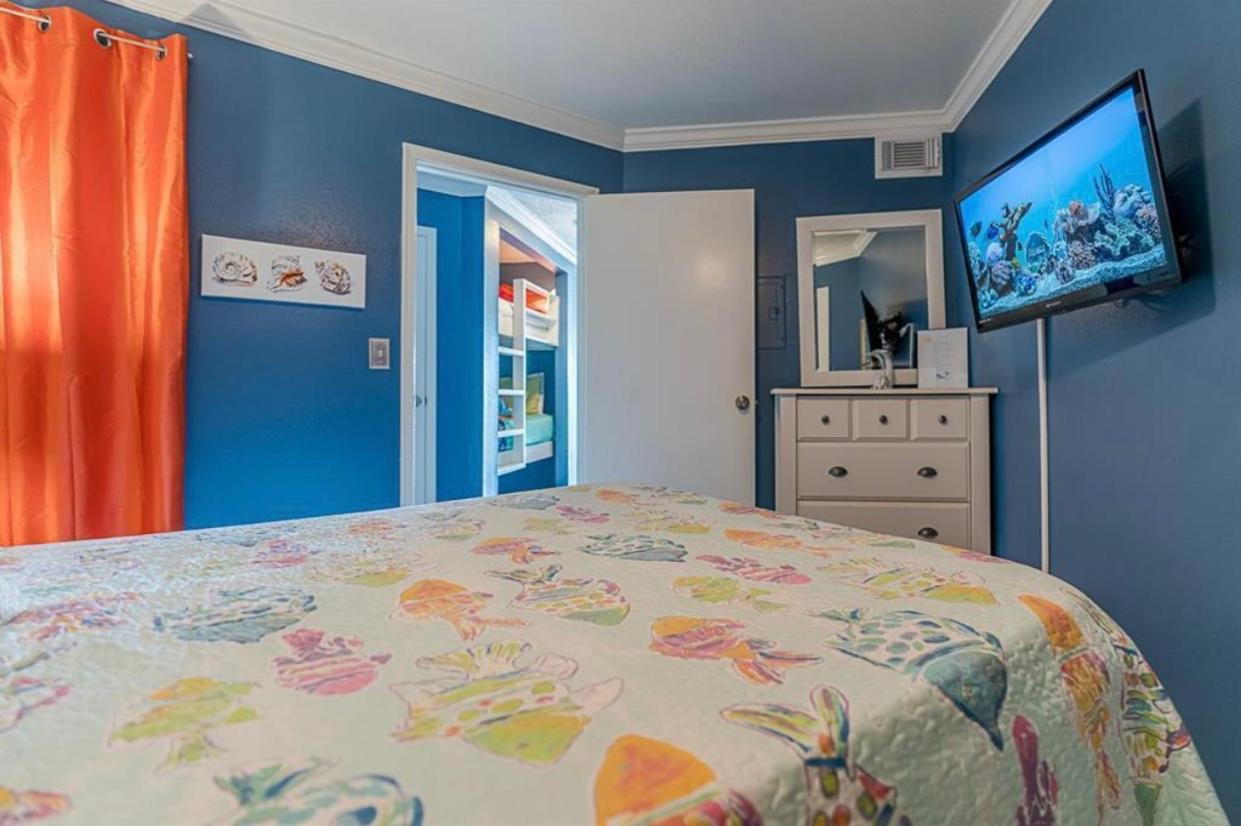 Beach Escape - Top Floor Ocean Views - Heated Pool - Seawall Blvd Галвестън Екстериор снимка
