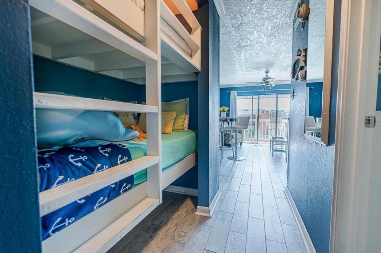 Beach Escape - Top Floor Ocean Views - Heated Pool - Seawall Blvd Галвестън Екстериор снимка