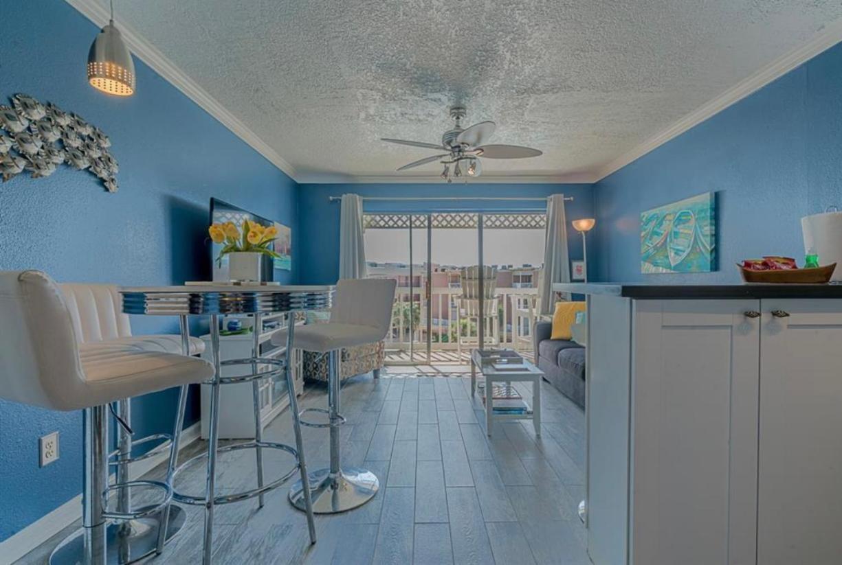 Beach Escape - Top Floor Ocean Views - Heated Pool - Seawall Blvd Галвестън Екстериор снимка